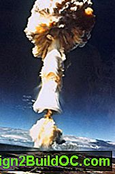Ta fotografija, posneta leta 1970, prikazuje francoski test jedrske bombe v Mururoi, Francoska Polinezija. Raziskovalci so vzpostavili povezavo med francoskimi jedrskimi testi v Tihem oceanu konec šestdesetih let in visoko incidenco raka ščitnice v Polineziji.