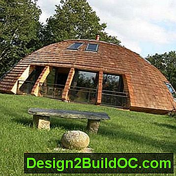 et bikonveks, kuppelformet hus designet for å være miljøvennlig og trygt